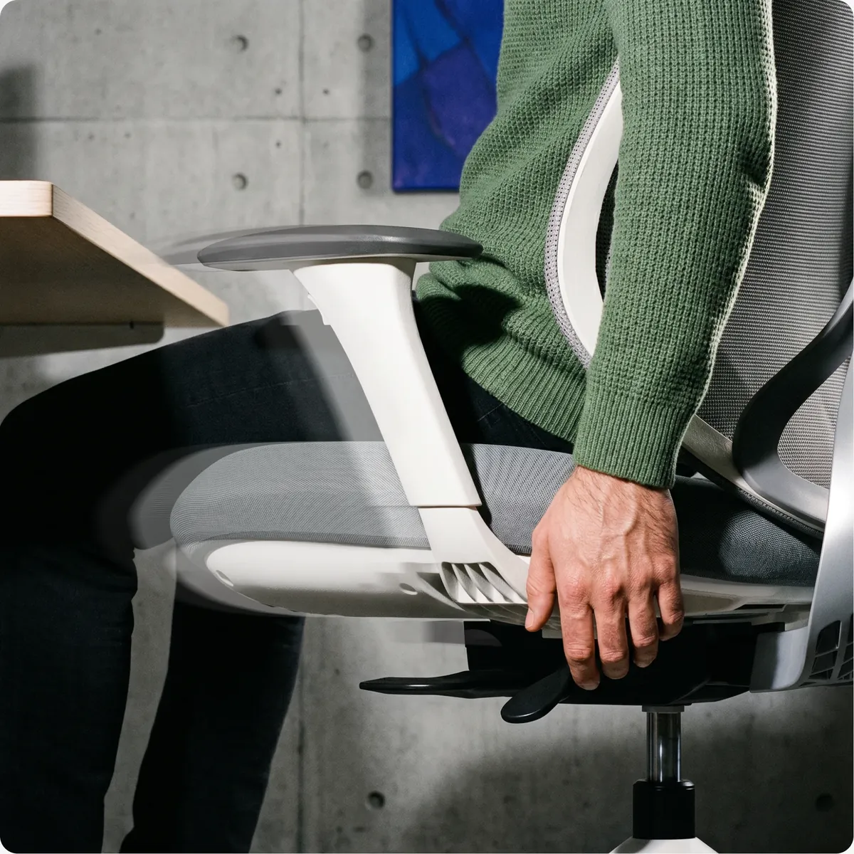 Ergonix adjustable seat depth: thigh support, dialed in